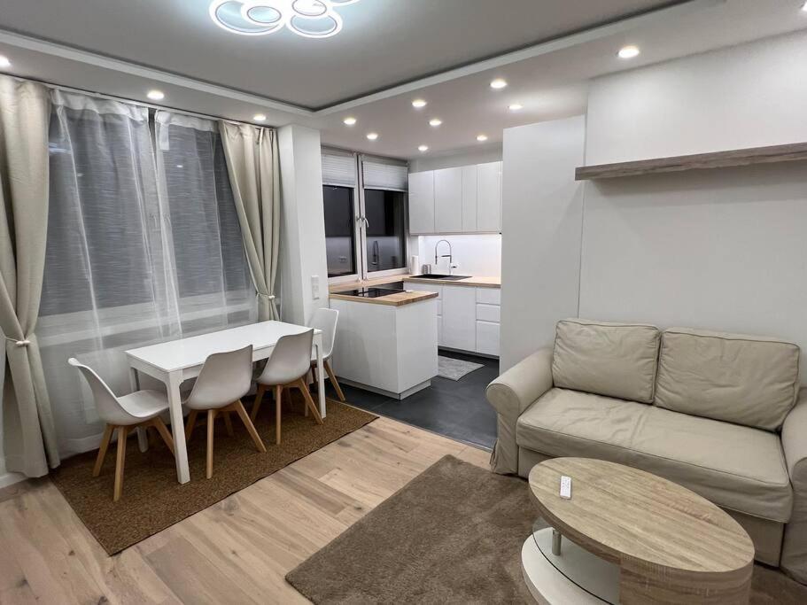 Lovely Flat Relax Near City Center Nürnberg Exterior foto